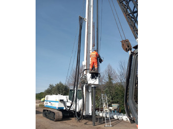 Cölöpverő Soilmec R-210: 5 kép.