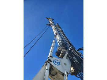 Cölöpverő Soilmec SR-75: 3 kép.