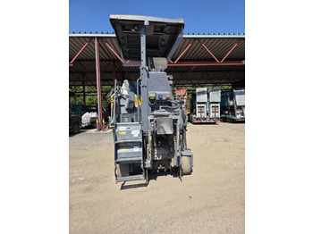 Aszfaltmaró Wirtgen W 60 RI: 5 kép. Aszfaltmaró Wirtgen W 60 RI: 5 kép.