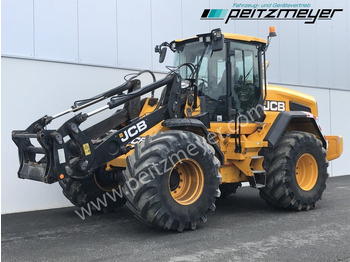 Gumikerekes homlokrakodó JCB 435S