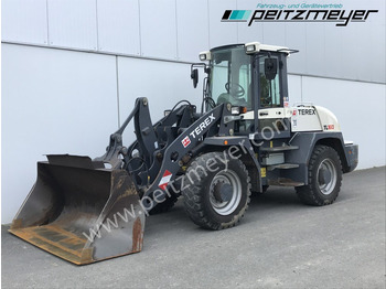 Gumikerekes homlokrakodó TEREX