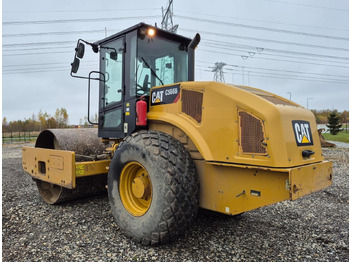 Henger CATERPILLAR CS66B