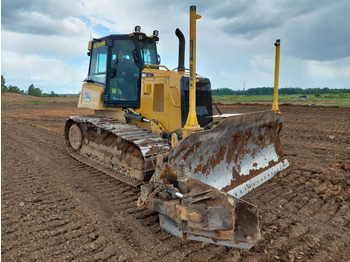 Buldózer CATERPILLAR D6K2