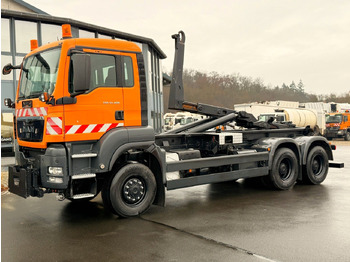 Horgos rakodó teherautó MAN TGS 33.400