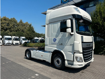 Nyergesvontató DAF XF 530