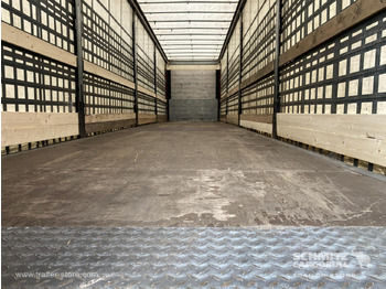 Ponyvás félpótkocsi SCHMITZ Curtainsider Standard: 5 kép.
