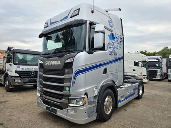 Nyergesvontató SCANIA S 500