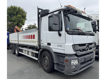Platós teherautó MERCEDES-BENZ