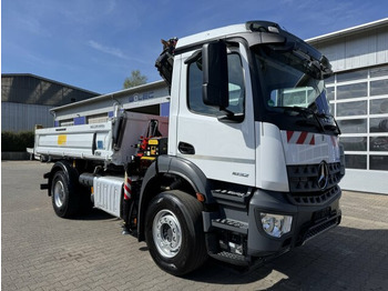 Billenőplatós teherautó MERCEDES-BENZ Arocs 1832