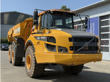 Csuklós dömper VOLVO A25G