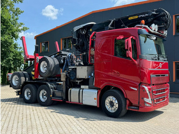 Rönkszállító teherautó VOLVO FH