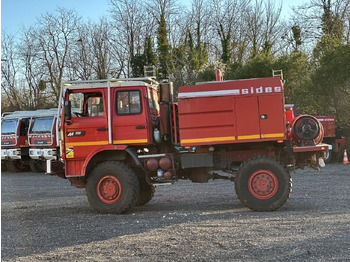Tűzoltóautó Renault M 210: 4 kép.
