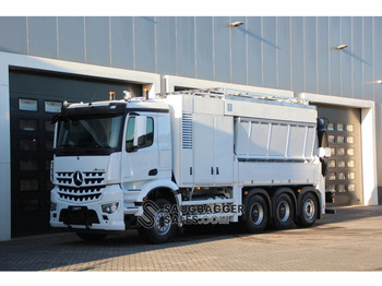 Szippantós autó MERCEDES-BENZ Arocs 3251
