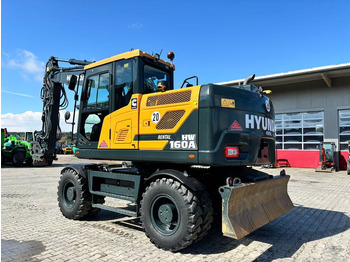 Gumikerekes kotró Hyundai HW160A: 2 kép.