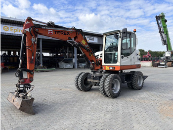 Gumikerekes kotró TEREX