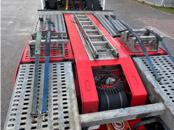 Félpótkocsi autószállító KÄSSBOHRER: 5 kép. Félpótkocsi autószállító KÄSSBOHRER: 5 kép.