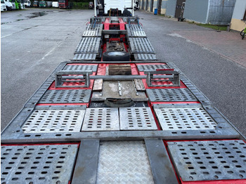 Félpótkocsi autószállító KÄSSBOHRER: 4 kép. Félpótkocsi autószállító KÄSSBOHRER: 4 kép.