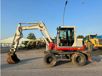 Gumikerekes kotró TAKEUCHI TB175