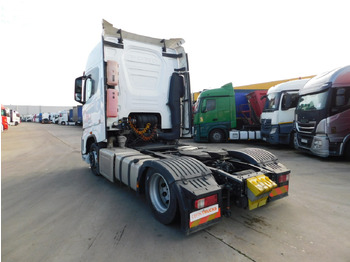 Nyergesvontató Ford F max ll 4x2 scab e6 12tx2620: 4 kép. Nyergesvontató Ford F max ll 4x2 scab e6 12tx2620: 4 kép.