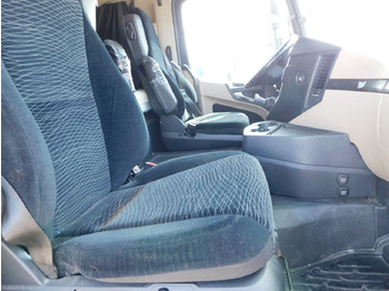 Nyergesvontató Mercedes Actros 1842: 5 kép. Nyergesvontató Mercedes Actros 1842: 5 kép.