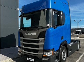 Nyergesvontató SCANIA R 450