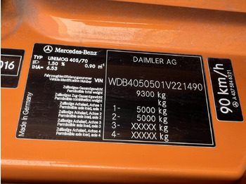 Kisteherautó Unimog U 20 U405/70 4x4 U 20 U405/70 4x4, Kipper, Winterdienstplatte: 5 kép.