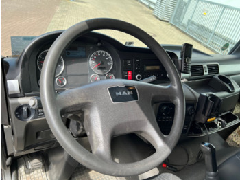 Dobozos felépítményű teherautó MAN TGL 12.220 4X2 BL TGL 12.220 4X2 BL mit MBB LBW 1500K: 3 kép.