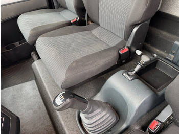 Dobozos felépítményű teherautó MAN TGL 8.150 4x2 BL TGL 8.150 4x2 BL, Möbelkoffer mit Rolltor: 4 kép. Dobozos felépítményű teherautó MAN TGL 8.150 4x2 BL TGL 8.150 4x2 BL, Möbelkoffer mit Rolltor: 4 kép.