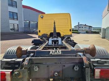 Horgos rakodó teherautó Mercedes-Benz Atego 815 K 4x2 Atego 815 K 4x2: 4 kép.