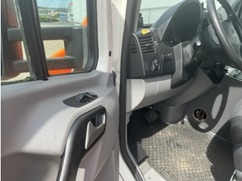 Mercedes-Benz Sprinter 516 CDI 4x2 Sprinter 516 CDI 4x2, Rettungswagen, Bi-Xenon lízing Mercedes-Benz Sprinter 516 CDI 4x2 Sprinter 516 CDI 4x2, Rettungswagen, Bi-Xenon: 4 kép.