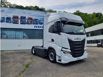 Nyergesvontató IVECO S-WAY