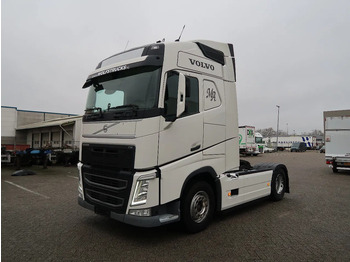 Nyergesvontató VOLVO FH 460