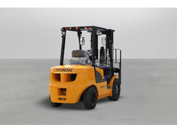 Dízel targonca Hyundai Forklift 35DE-7 3.5 TONS DIESEL 3 STAGE: 4 kép.