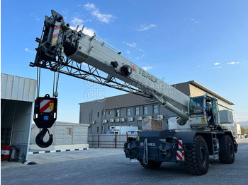 Terepjáró mobil daru TEREX