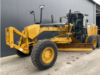 Gréder CATERPILLAR 140M
