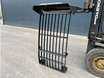 Fülke és belső tér CATERPILLAR