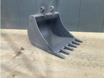 Új Kanál - Építőipari gépek Hitachi ZX300: 2 kép. Új Kanál - Építőipari gépek Hitachi ZX300: 2 kép.