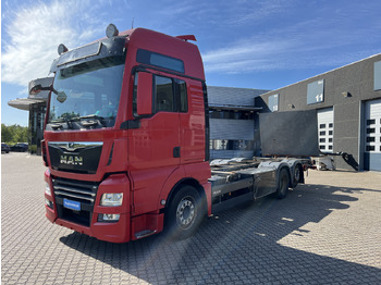 Cserefelépítményes teherautó MAN TGX 26.500