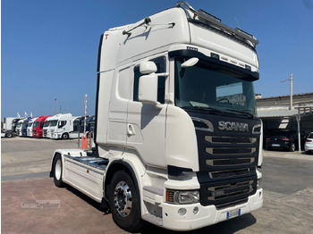 Nyergesvontató SCANIA R 560