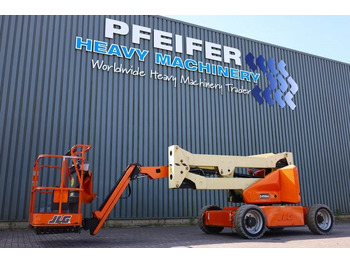 Személyemelő JLG E450AJ
