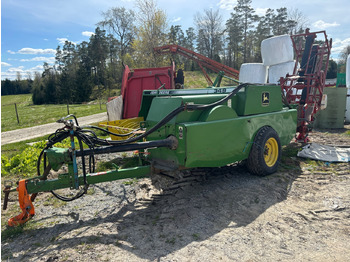 Bálázó JOHN DEERE