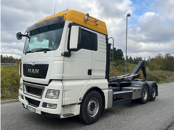 Horgos rakodó teherautó MAN TGX 26.480