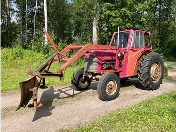 Traktor MASSEY FERGUSON