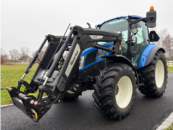 Traktor NEW HOLLAND T5