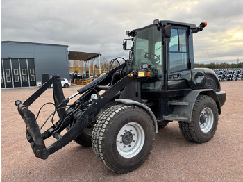 Gumikerekes homlokrakodó TEREX