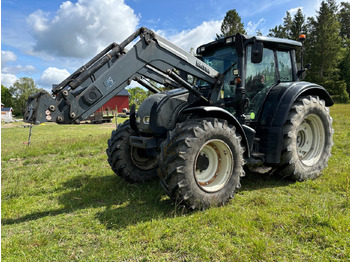 Valtra N142 lízing Valtra N142: 1 kép.