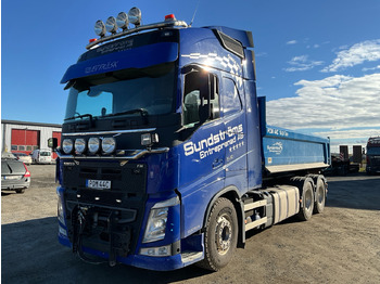 Horgos rakodó teherautó VOLVO FH 540