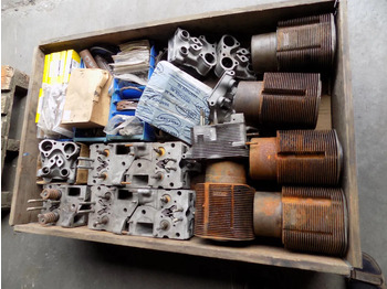 Deutz onderdelen motor lízing Deutz onderdelen motor: 1 kép.