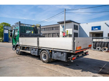 Platós teherautó DAF LF 180 (10T.): 5 kép.