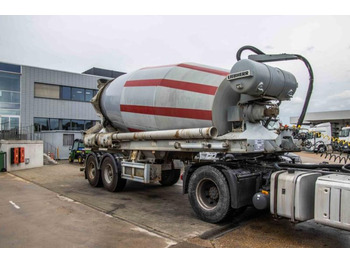 Betonkeverő félpótkocsi LIEBHERR